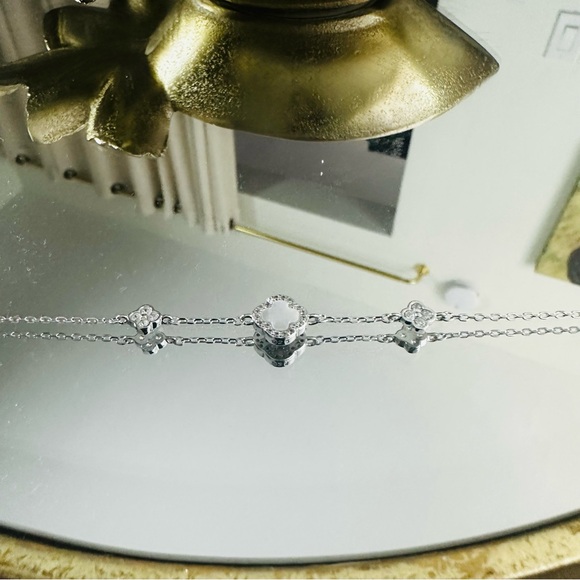 Sterling Silver 925 Cloves Geometric Crystal Accent Bracelet - Picture 6 of 10